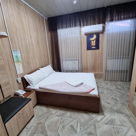 Bal-Meyir Hotel Almaty Eksteriør billede